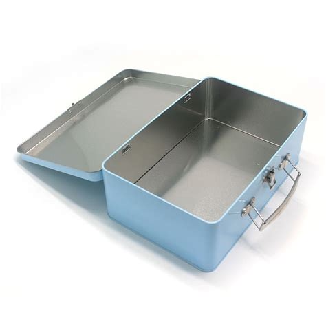 Sheet metal lunch box 